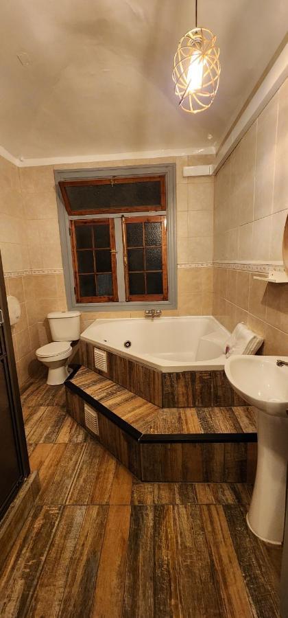 Hotel Voila Londres Сантьяго Екстер'єр фото